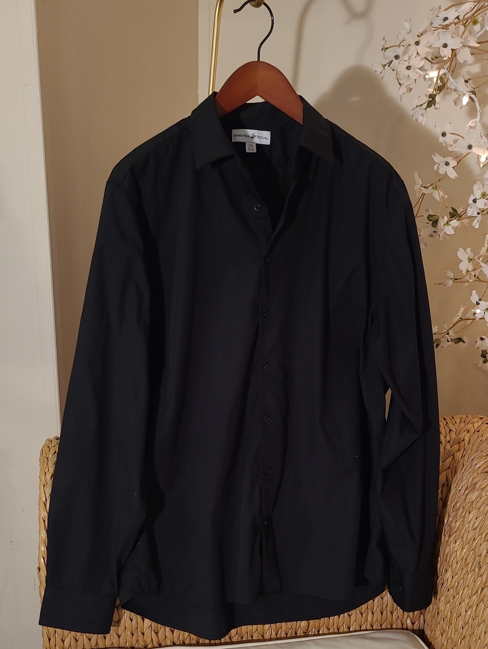 Black Men’s Dress Shirt - Classic Button-Down